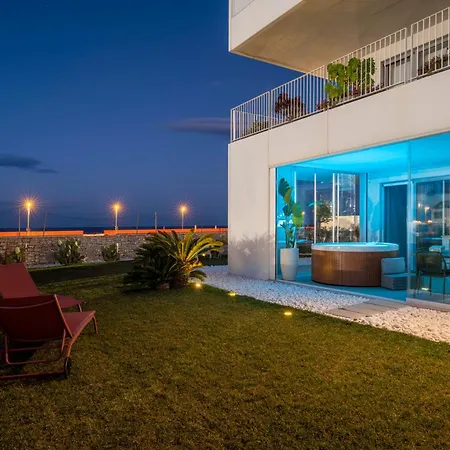 Villa Fronte Mare *