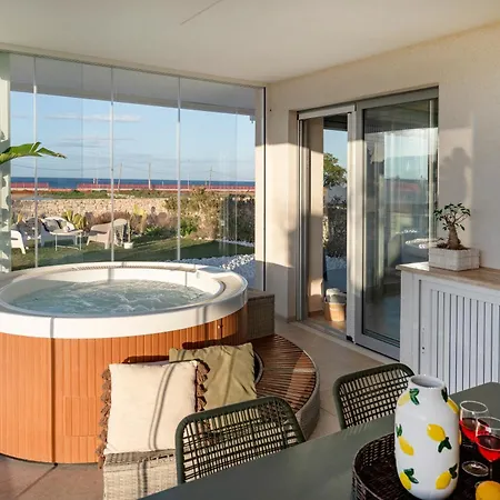 Fronte Mare Villa