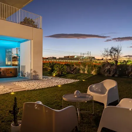 Fronte Mare Villa *