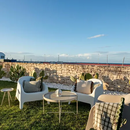 Villa Fronte Mare *