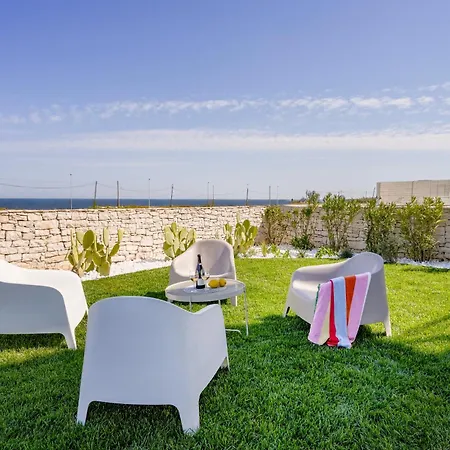 Fronte Mare Villa Bari