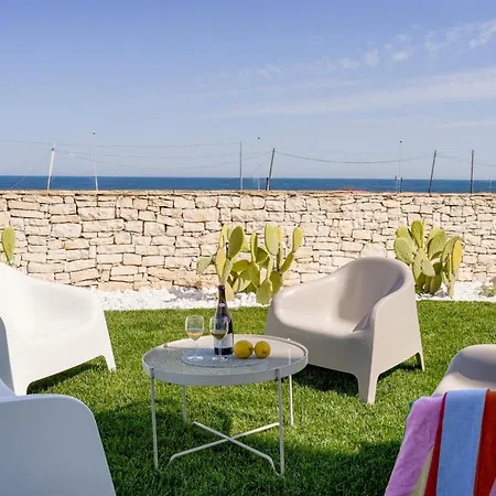 Villa Fronte Mare *